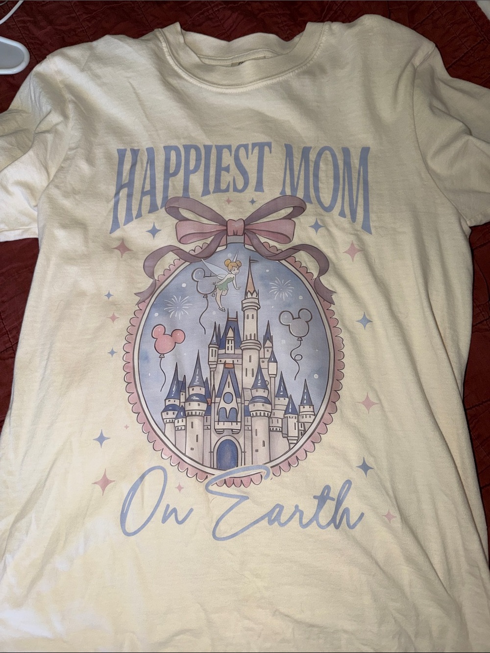 Happiest Mom On Earth Women’s Graphic Tee - Cream